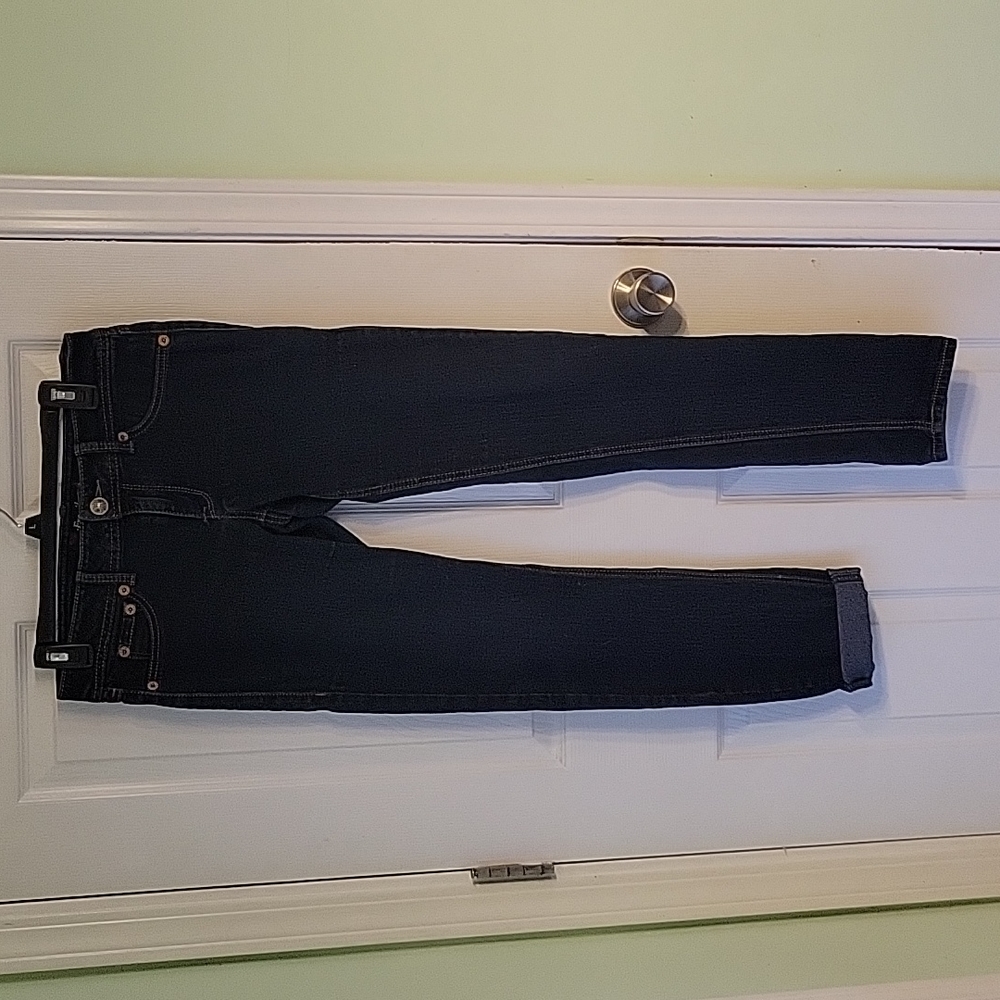 Fragile jeans